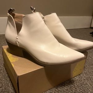Cream snakeskin booties